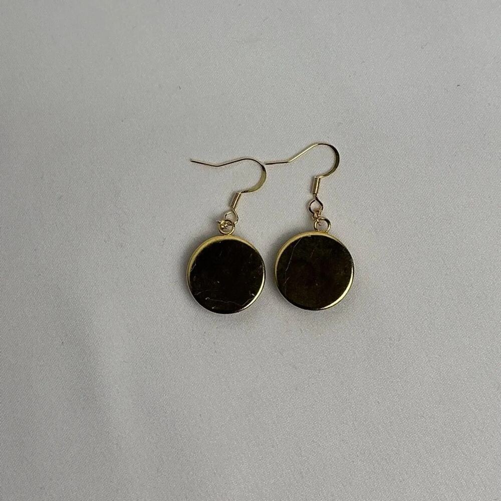 Chanel Black and Gold CC Earrings - Picture 4 of 8